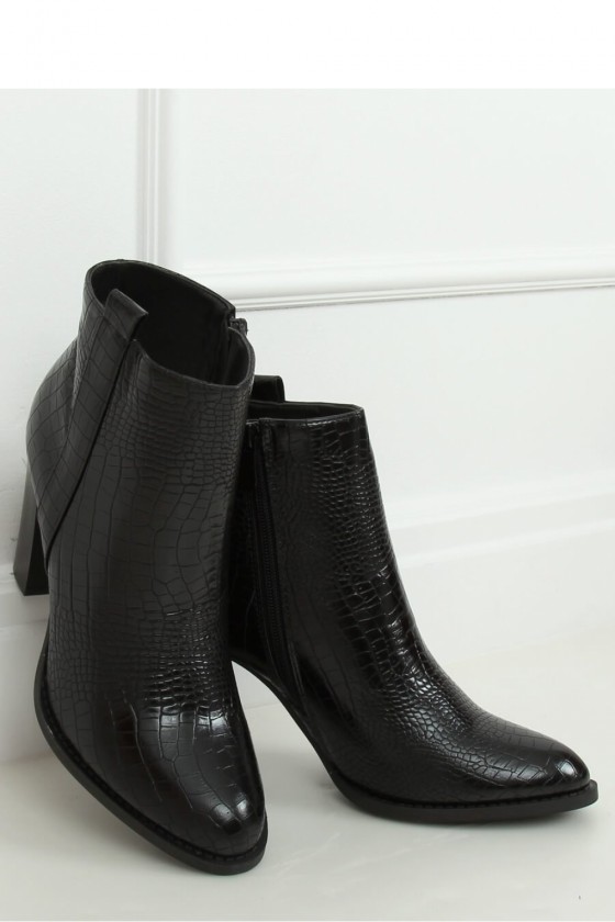Heel boots model 147360 Inello