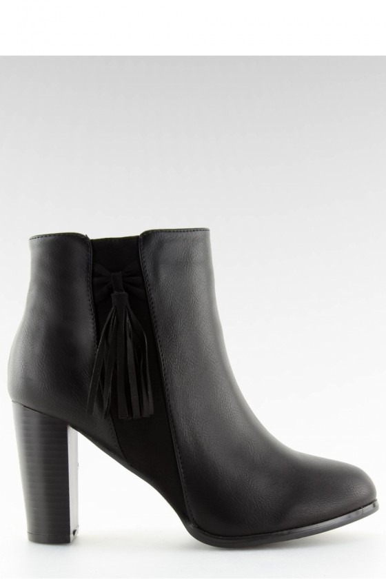 Heel boots model 150683 Inello