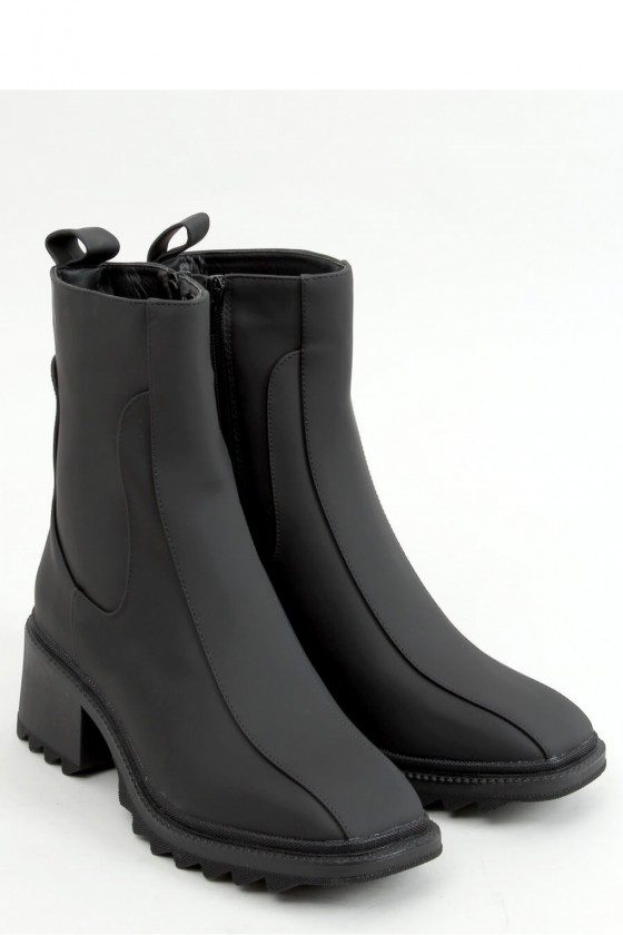 Heel boots model 157794 Inello